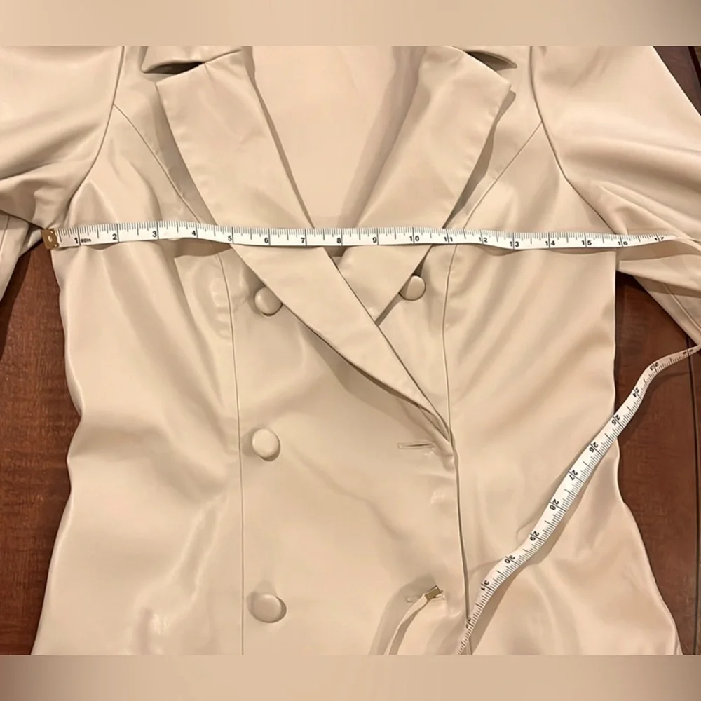 Anthropologie Awaylee vegan leather coat/ jacket w/ balloon sleeves Cream. S-XS - Picture 11 of 16